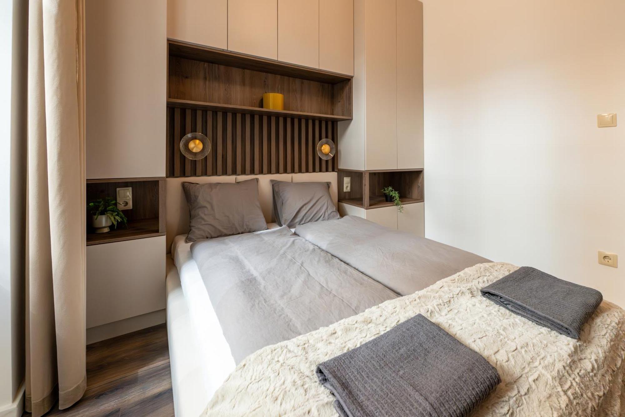 D52 Luxury Suite Budapest Exteriör bild