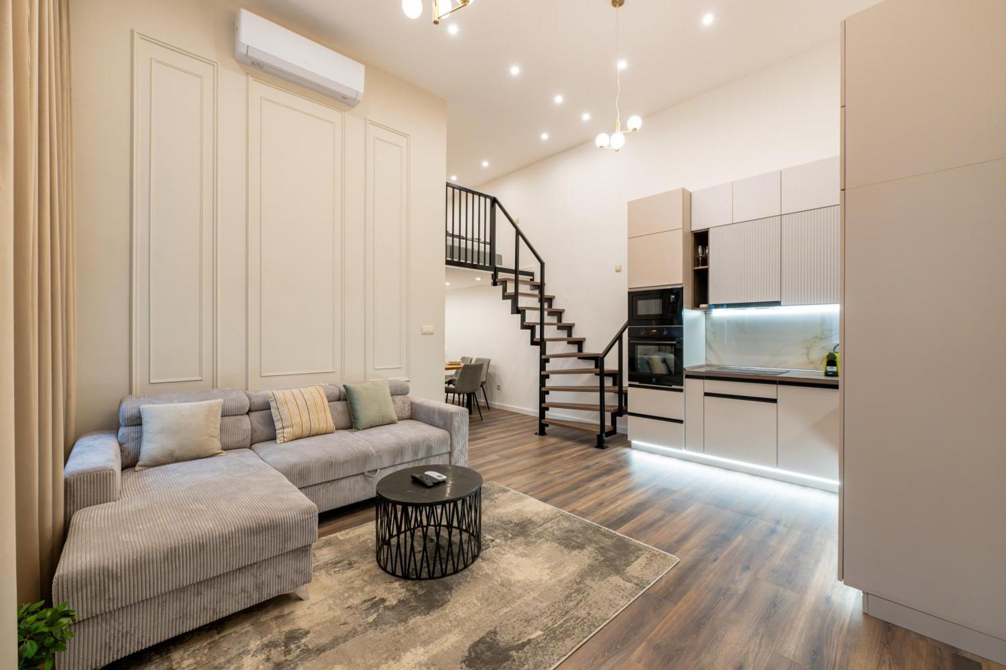 D52 Luxury Suite Budapest Exteriör bild